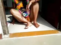 সুন্দরী চোদা চুদির ম ...