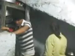 বড় সুন্দরী মহিলা চো ...