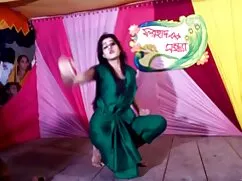 মেয়ে ওপেন চোদাচুদি  ...