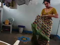 আমাদের প্রথম জোর করে ...