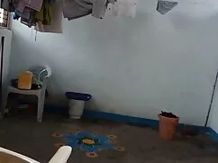 অত্যন্ত বড় এবং বিলা ...