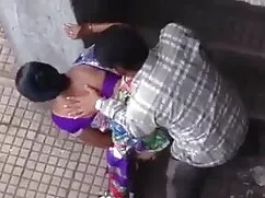 বহিরঙ্গন মডেল-মেয়েদ ...
