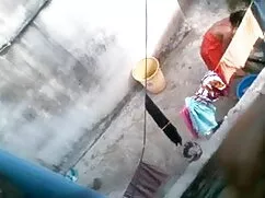 বড়ো বুকের মেয়ের, ব ...