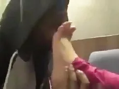 সুন্দরী বালিকা পায়ু ...