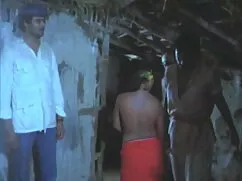 অনুসরণ করুন অনুসরণ গ ...