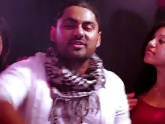 কাম অন, বম্বার বোমা! ...