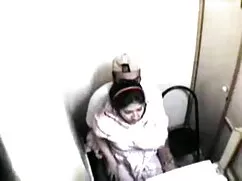 বড়ো পোঁদ বেলেল্লাপন ...