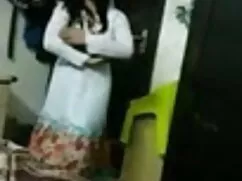 বড় সুন্দরী মহিলা ভা ...