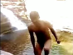 পরেন 1: লাতিনা, কালো ...