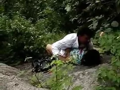 এক মহিলা বহু মা ছেলে ...