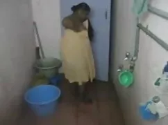 পাখি সঙ্গে মাতার প্র ...
